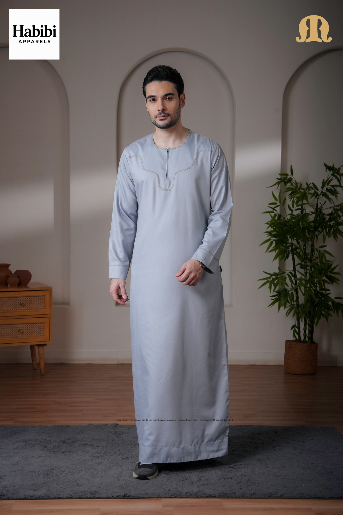 Kurvig Omani 2.0 Light Grey Thobe Mens