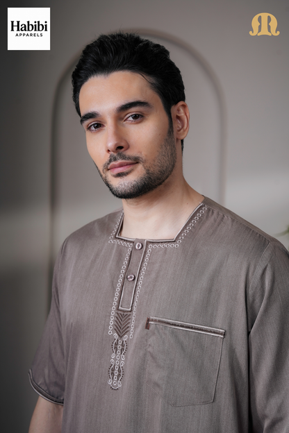Daqiq Brown Half Sleeve Thobe Mens