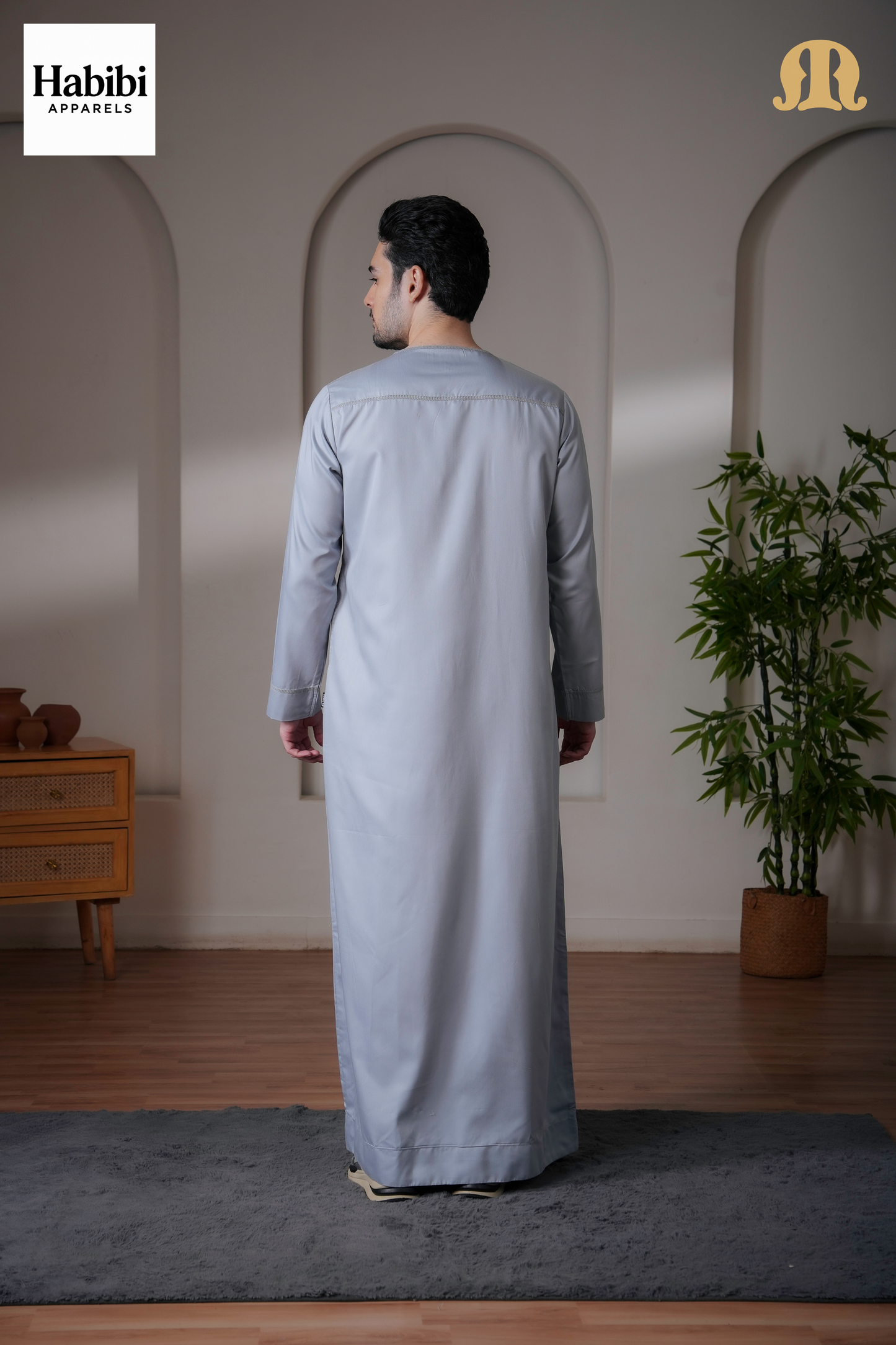 Kurvig Omani 2.0 Light Grey Thobe Mens