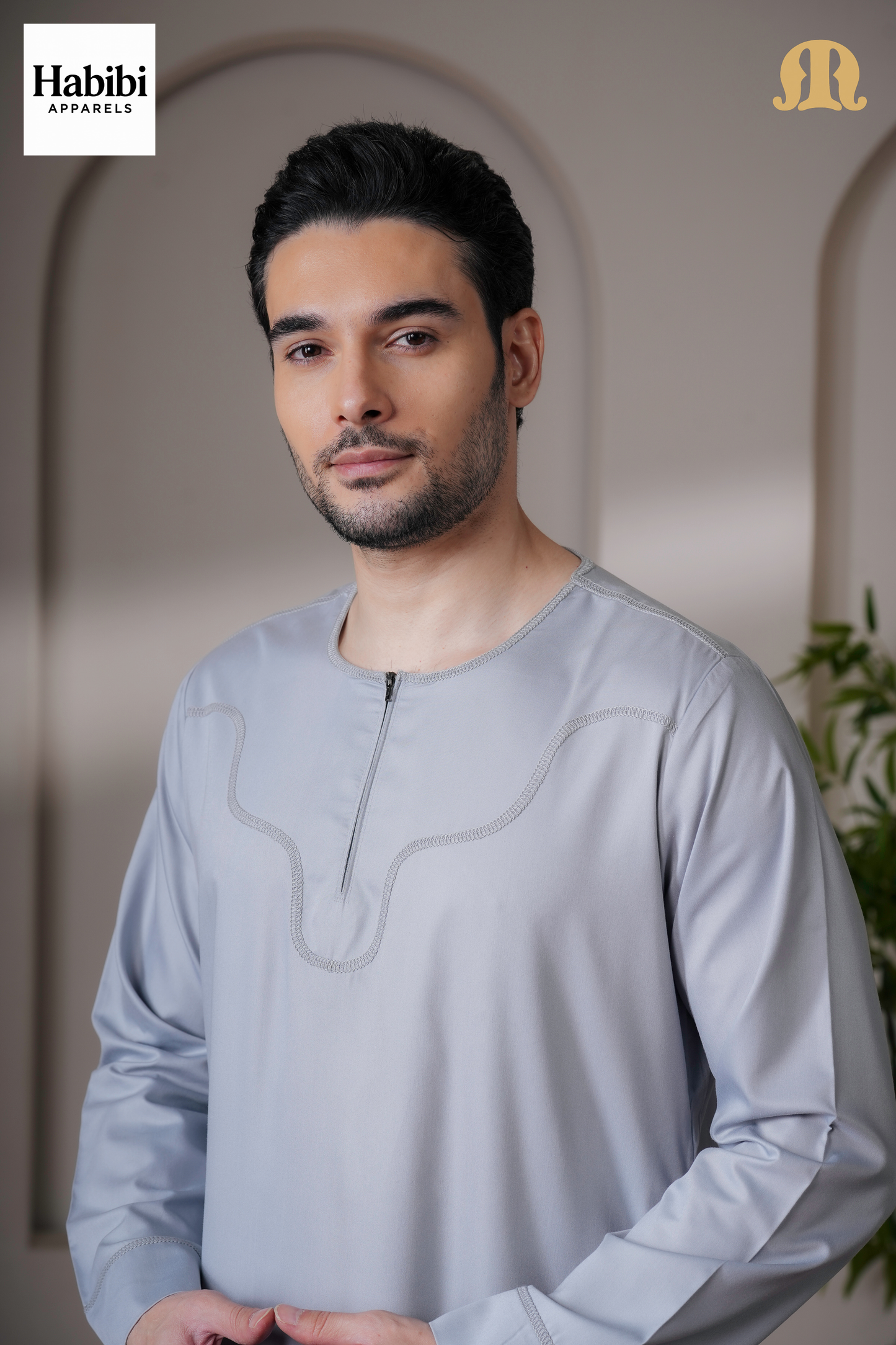 Kurvig Omani 2.0 Light Grey Thobe Mens